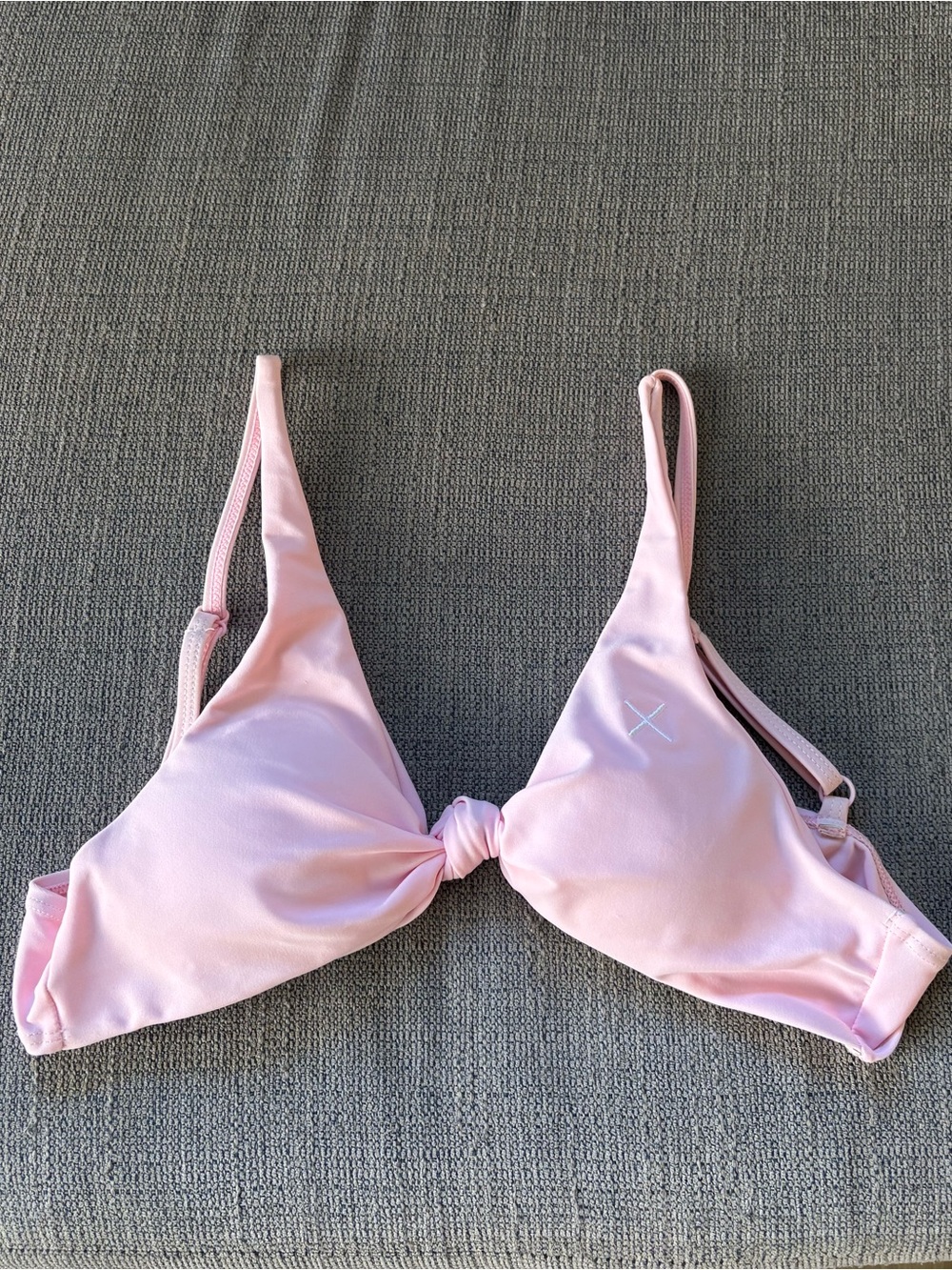 Boutine LA pink bikini top